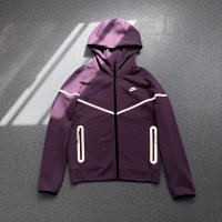 Purple reflective top
