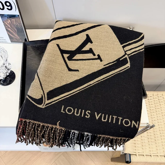 Louis Vuitton Scarves Cherry Monogram Fringed Scarf product detail image 14
