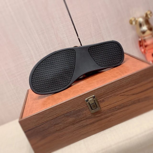 Fendi: seller detail photo 9