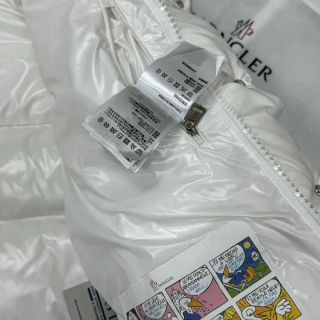 Moncler Down Jackets Short hooded puffer jacket with sleeve utility pocket product detail image 11