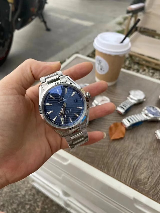 Omega Watch: seller detail photo 14