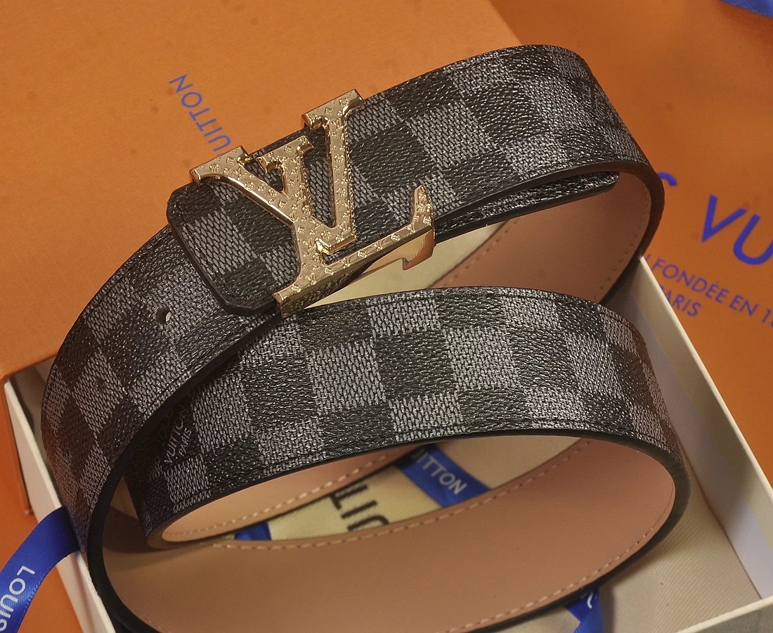 Chanel CC Pearl Buckle Leather Belt Black