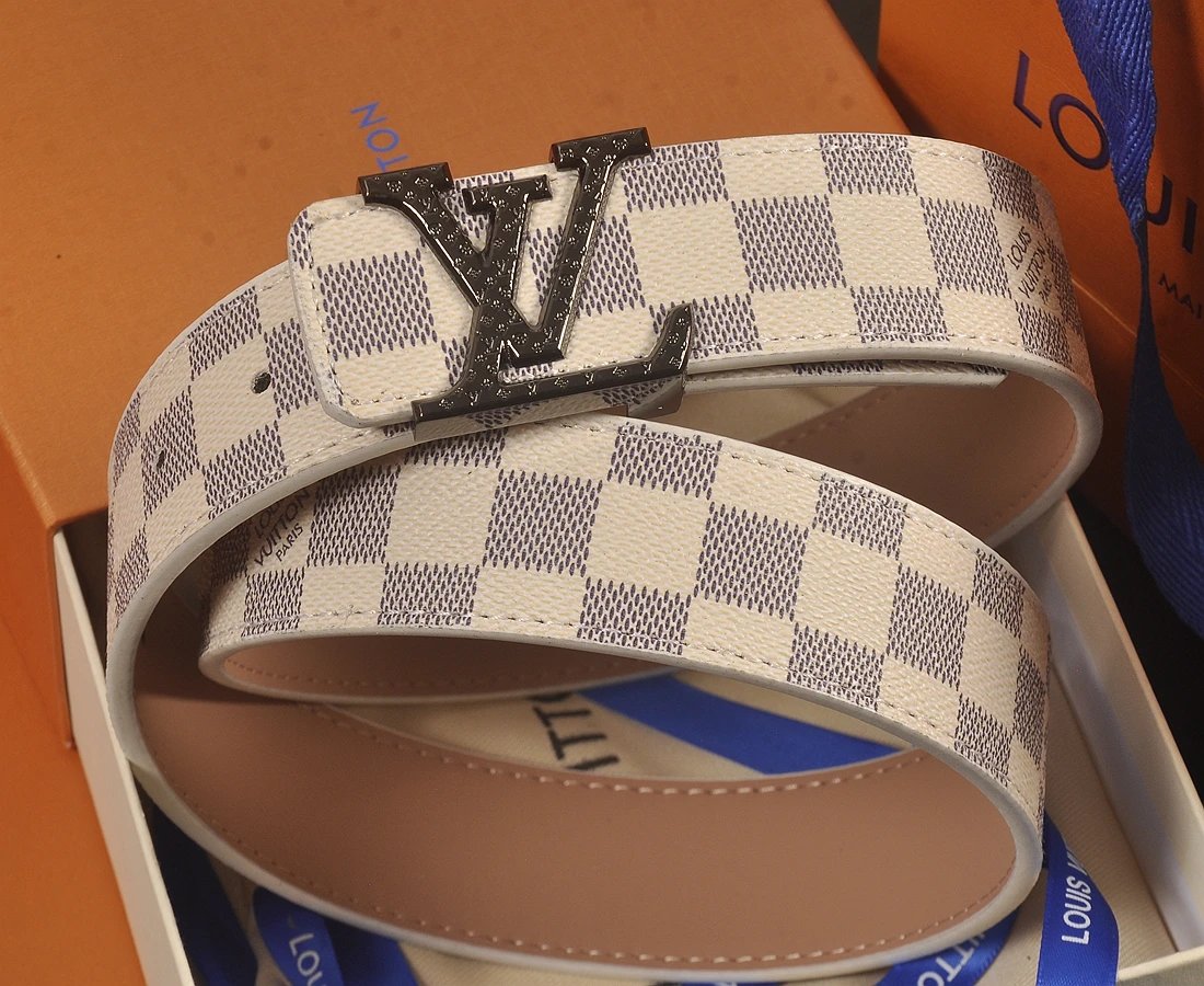 Chanel CC Pearl Buckle Leather Belt White
