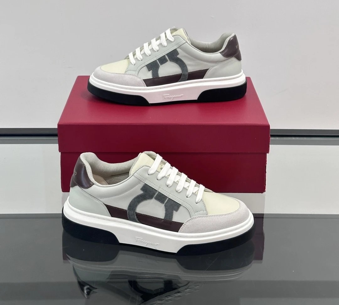 Design Retro Sport Sneakers Beige and White Sneakers - 12
