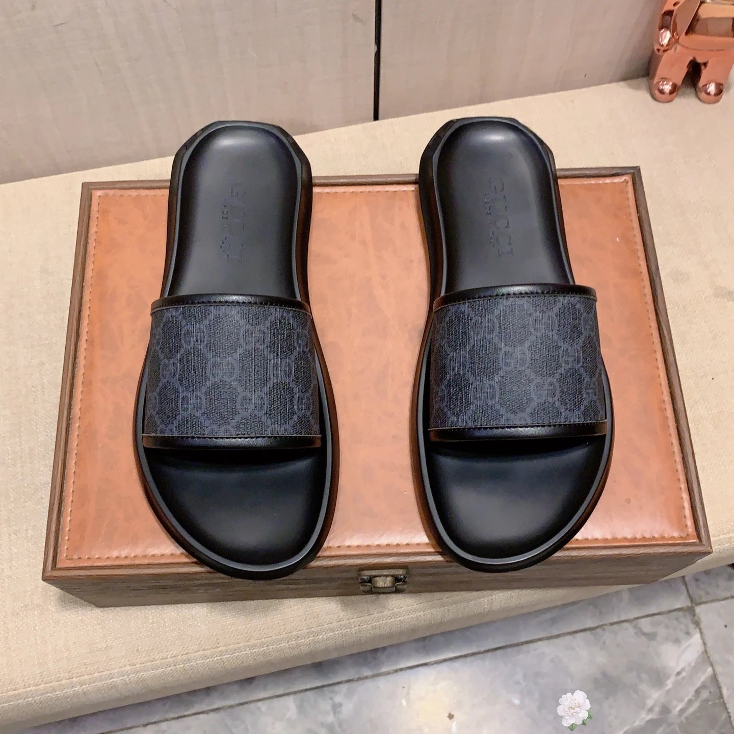 Gucci GG Supreme Canvas Slide Dark Navy