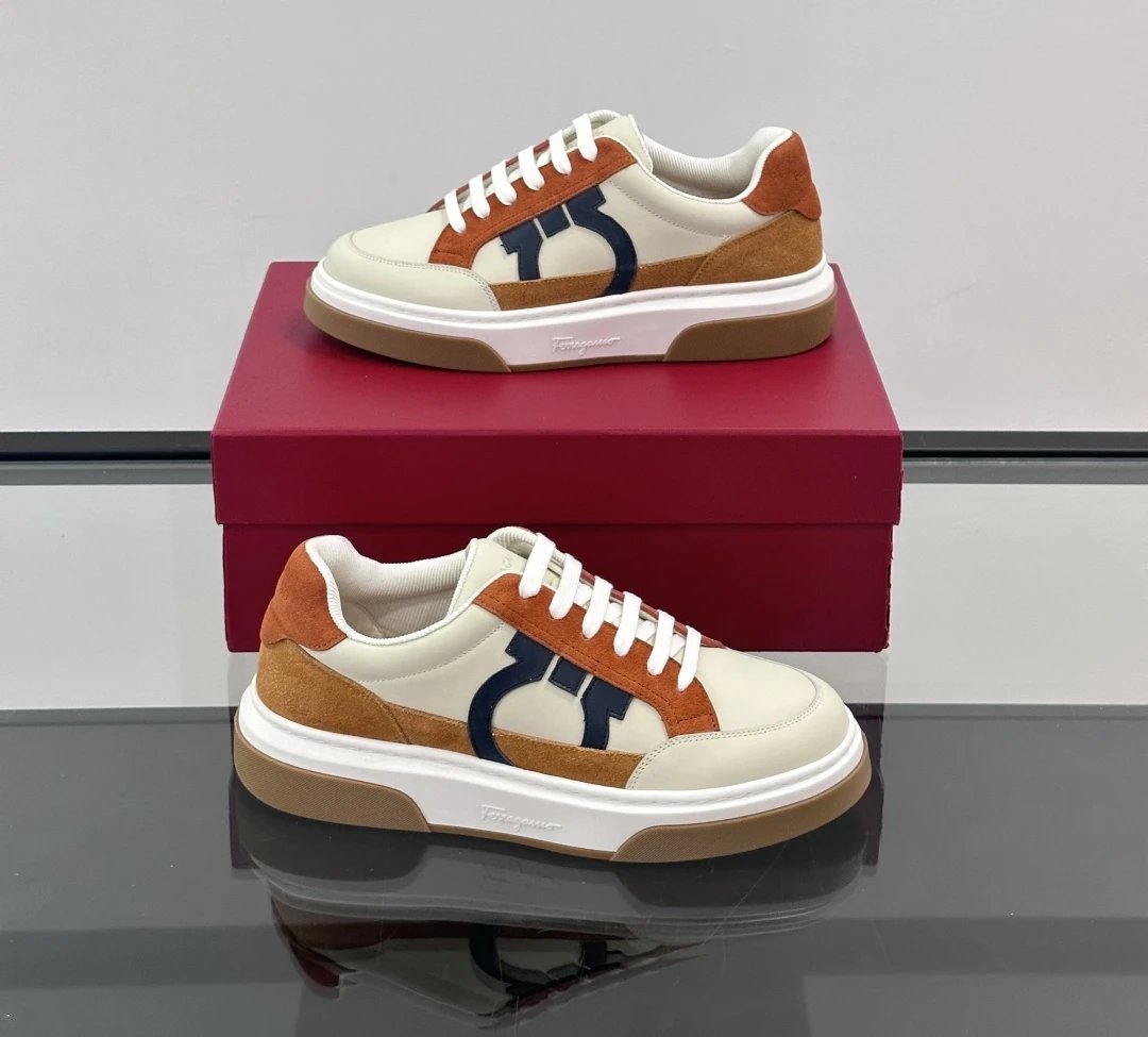Design Retro Sport Sneakers Beige and White Sneakers - 10