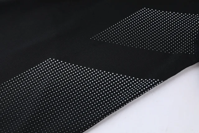 Under Armour Shirts Threadborne long-sleeve performance shirt product detail image 13