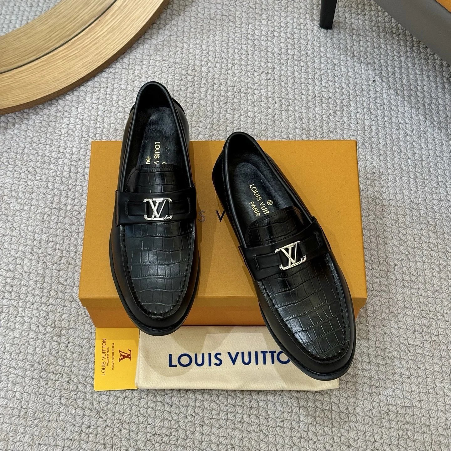 Louis Vuitton Major Loafer Black Croc Silver LV