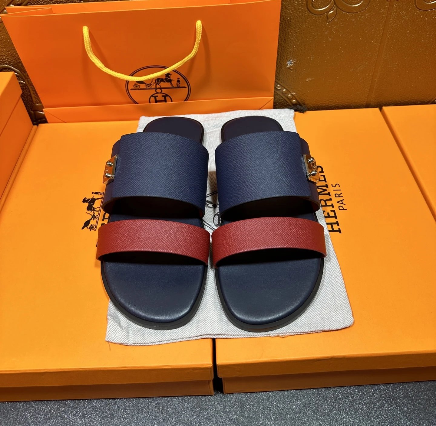 Hermès Oran Sandals Black and Red Leather Slippers - 11