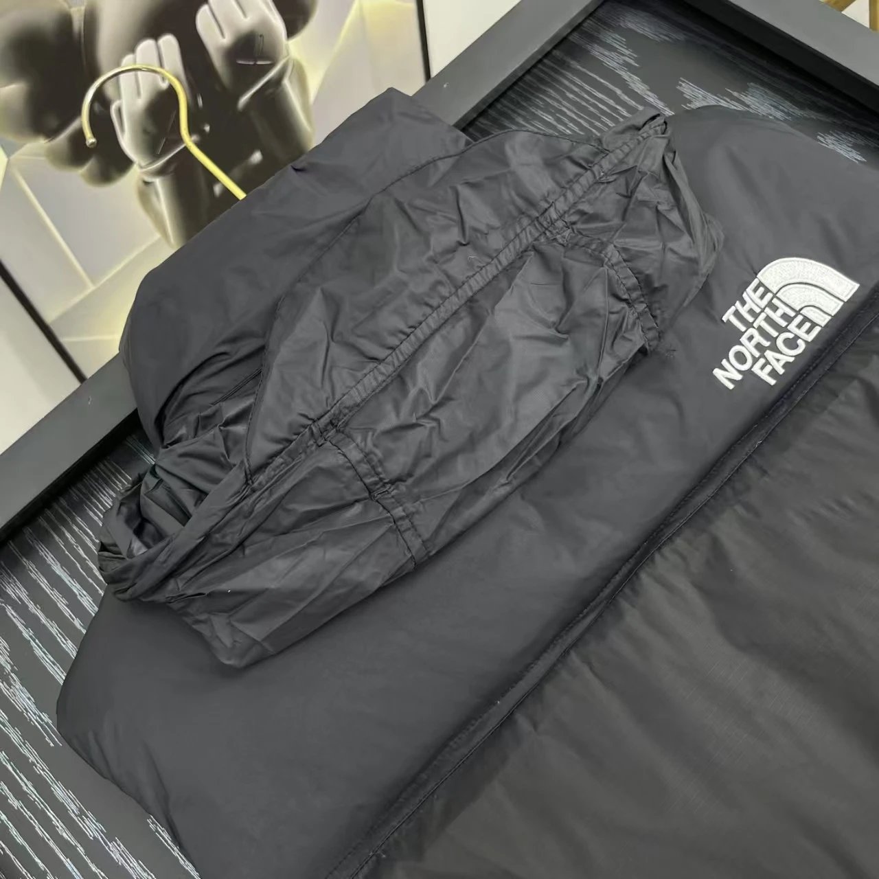 The North Face 700 Fill Down Vest Black Outerwear.vest - 5