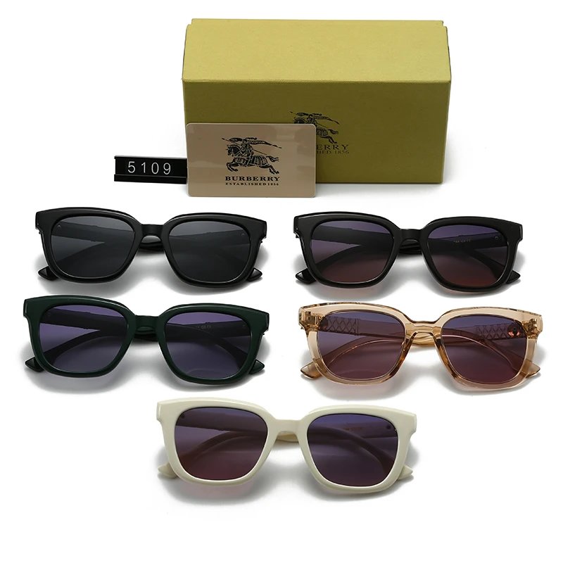 Burberry Square Frame Green Gradient Sunglasses - 5