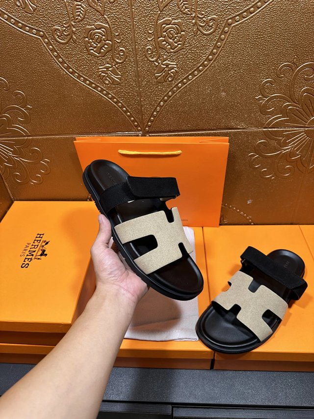 Fendi: seller detail photo 13