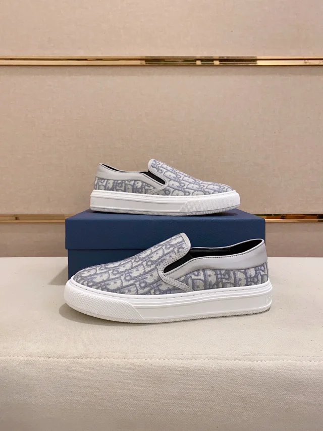Dior Sneakers Monogram Canvas product detail image 1