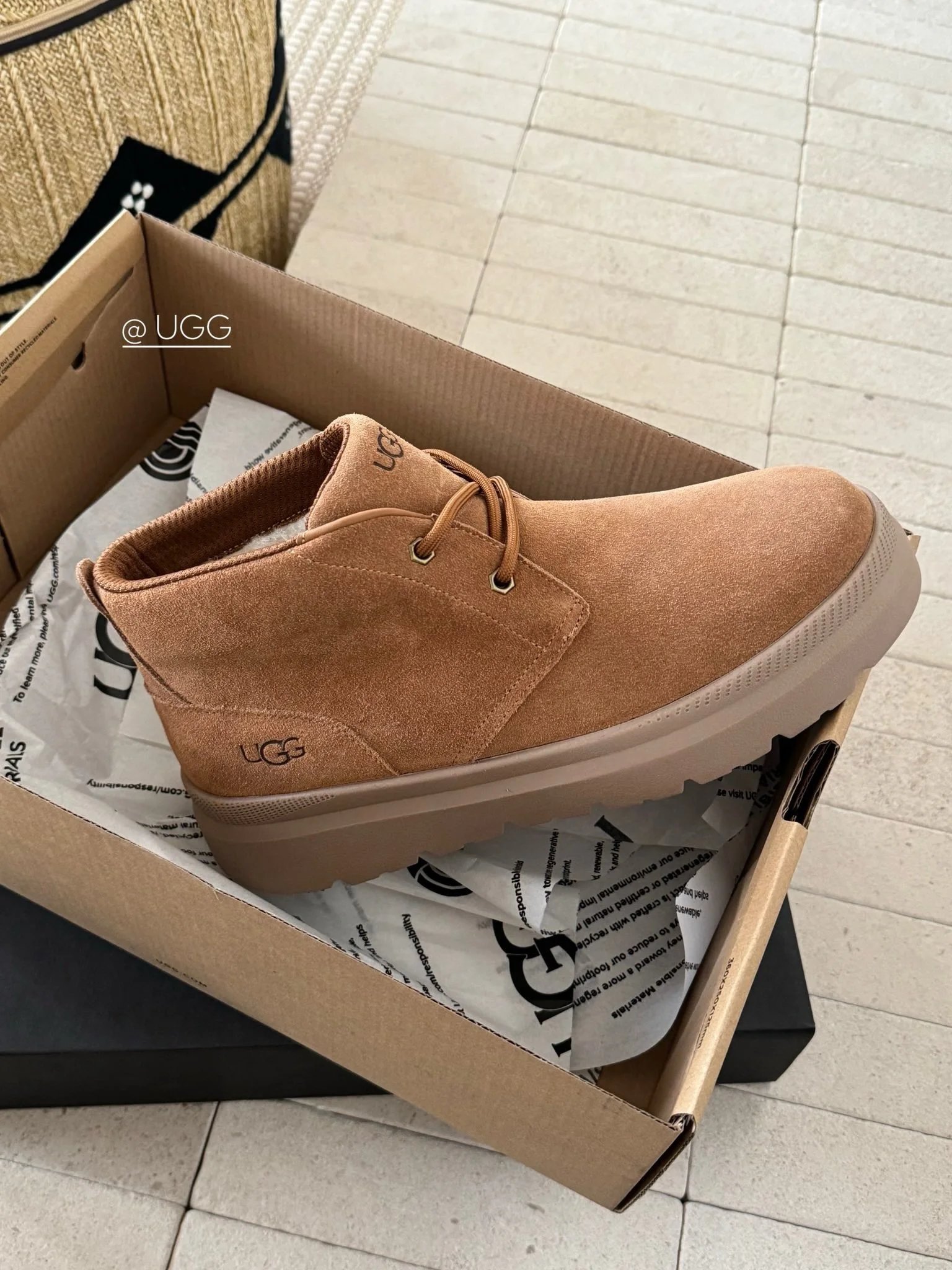 UGG Chukka Boots [23 styles]