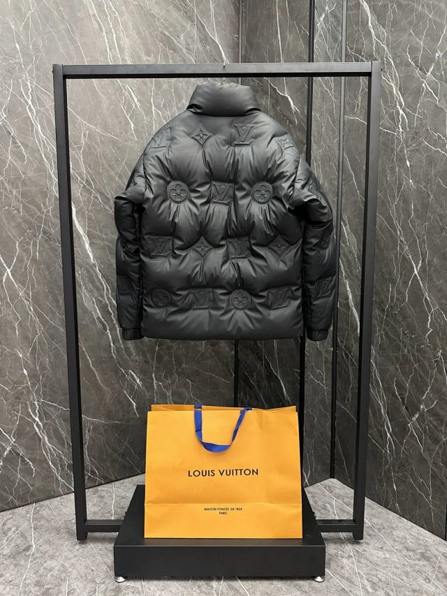 Louis Vuitton Down jacket: seller detail photo 5