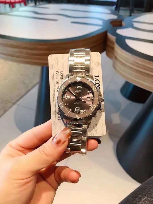 Longines Watch: seller detail photo 9