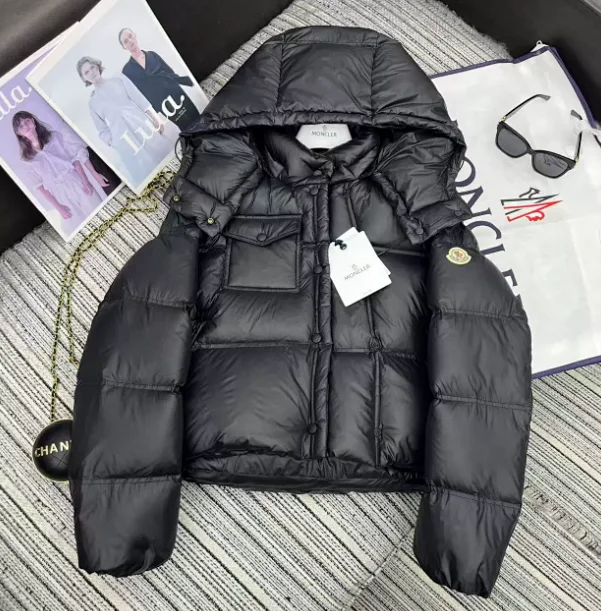 Moncler Down Jackets Hooded puffer with flap chest pocket product detail image 5