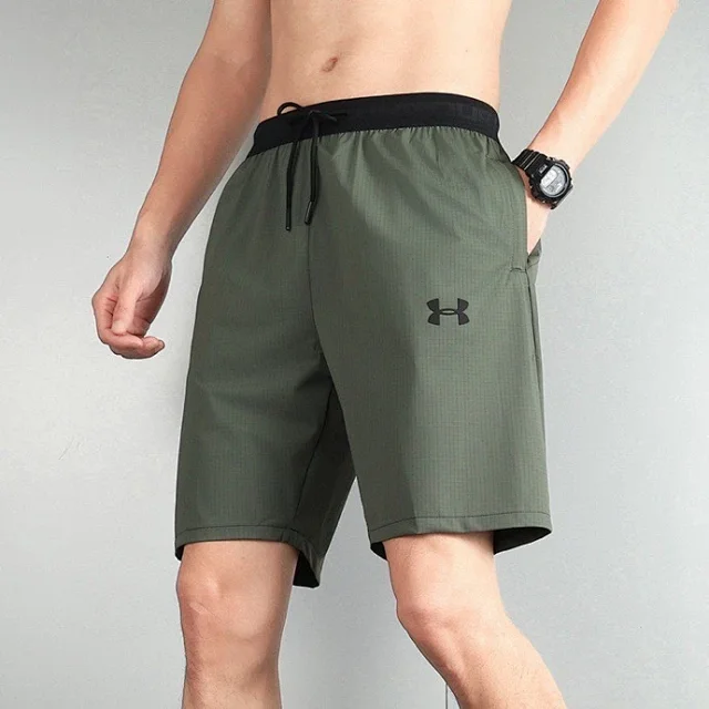 Under Armour Shorts Men's elastic-waist athletic product detail image 3
