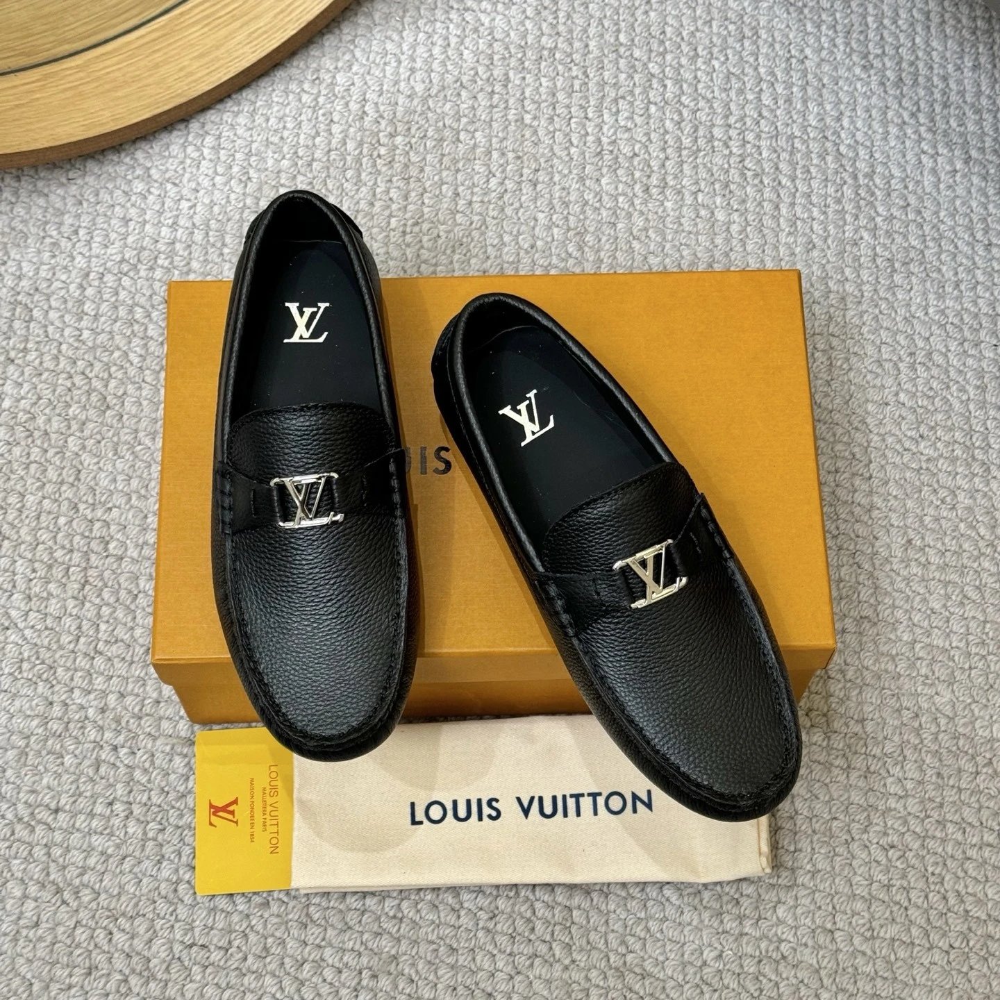 Louis Vuitton Hockenheim Moccasin Black Gold LV
