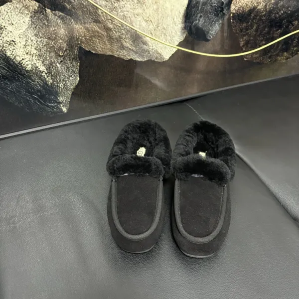 UGG Classic Mini II Black Shearling Slipper - 1