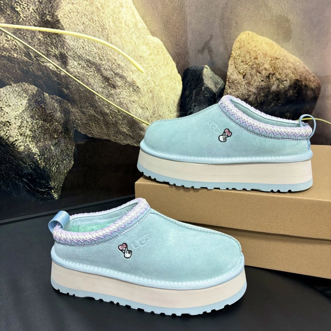 Louis Vuitton Run Away Sneaker White Blue Denim Stripe