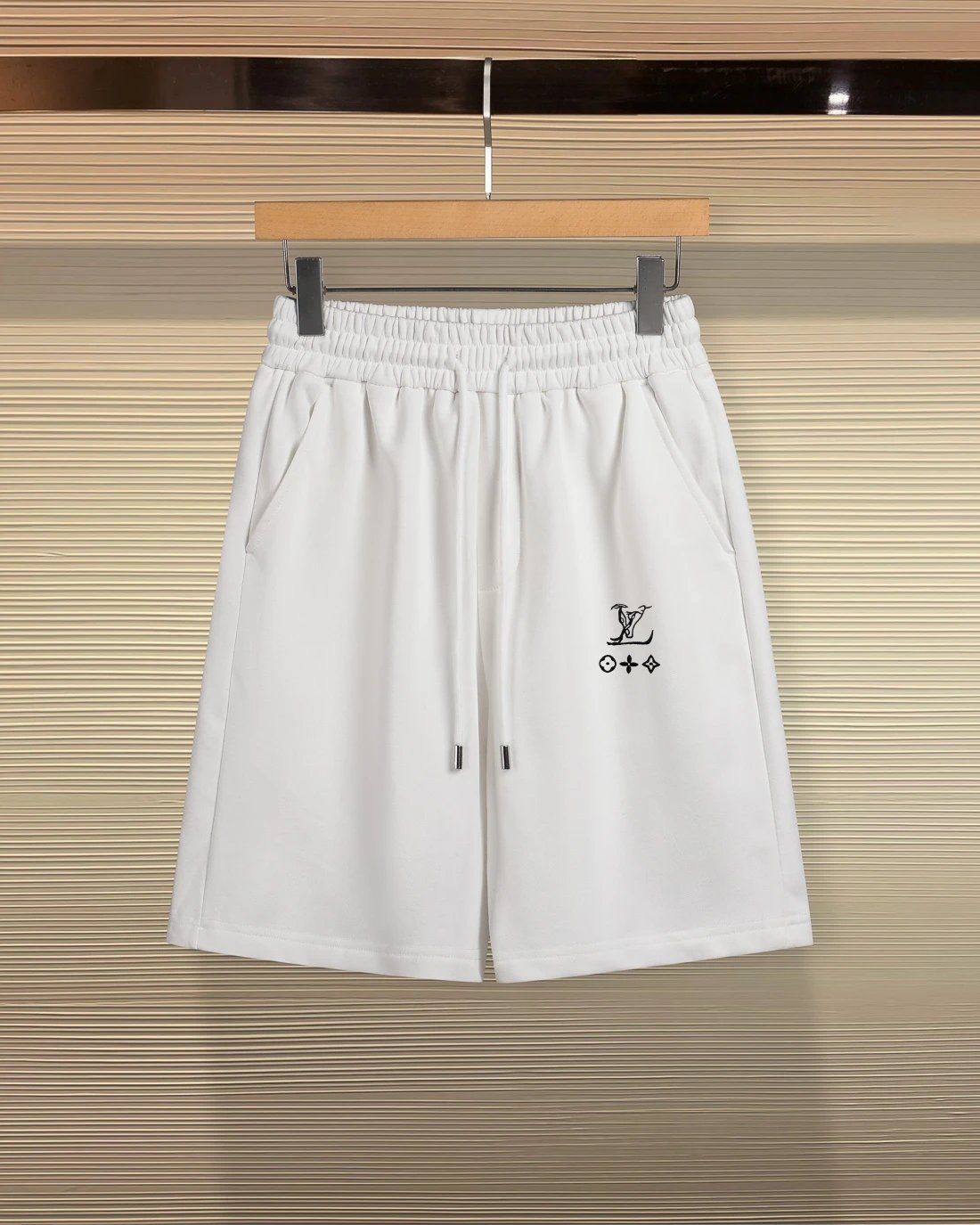 Louis Vuitton Shorts Drawstring Logo — 10