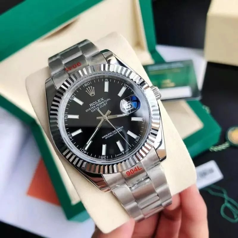 Silver Case Black Dial · 3-Link Bracelet