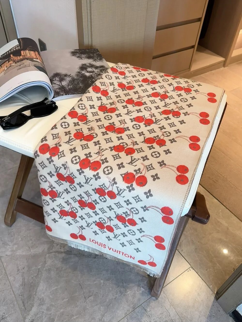 Louis Vuitton Cherry Monogram Shawl Brown Scarves - 5