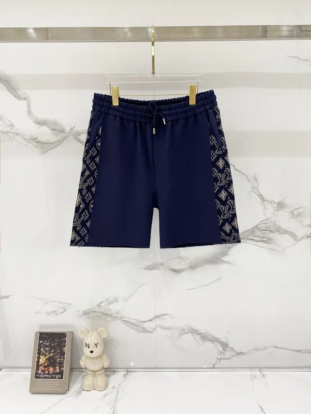 Louis Vuitton Shorts Monogram side-panel drawstring product detail image 4