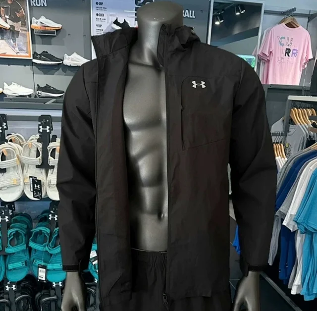 Under Armour Jackets Hooded Full-Zip Jacket product detail image 14