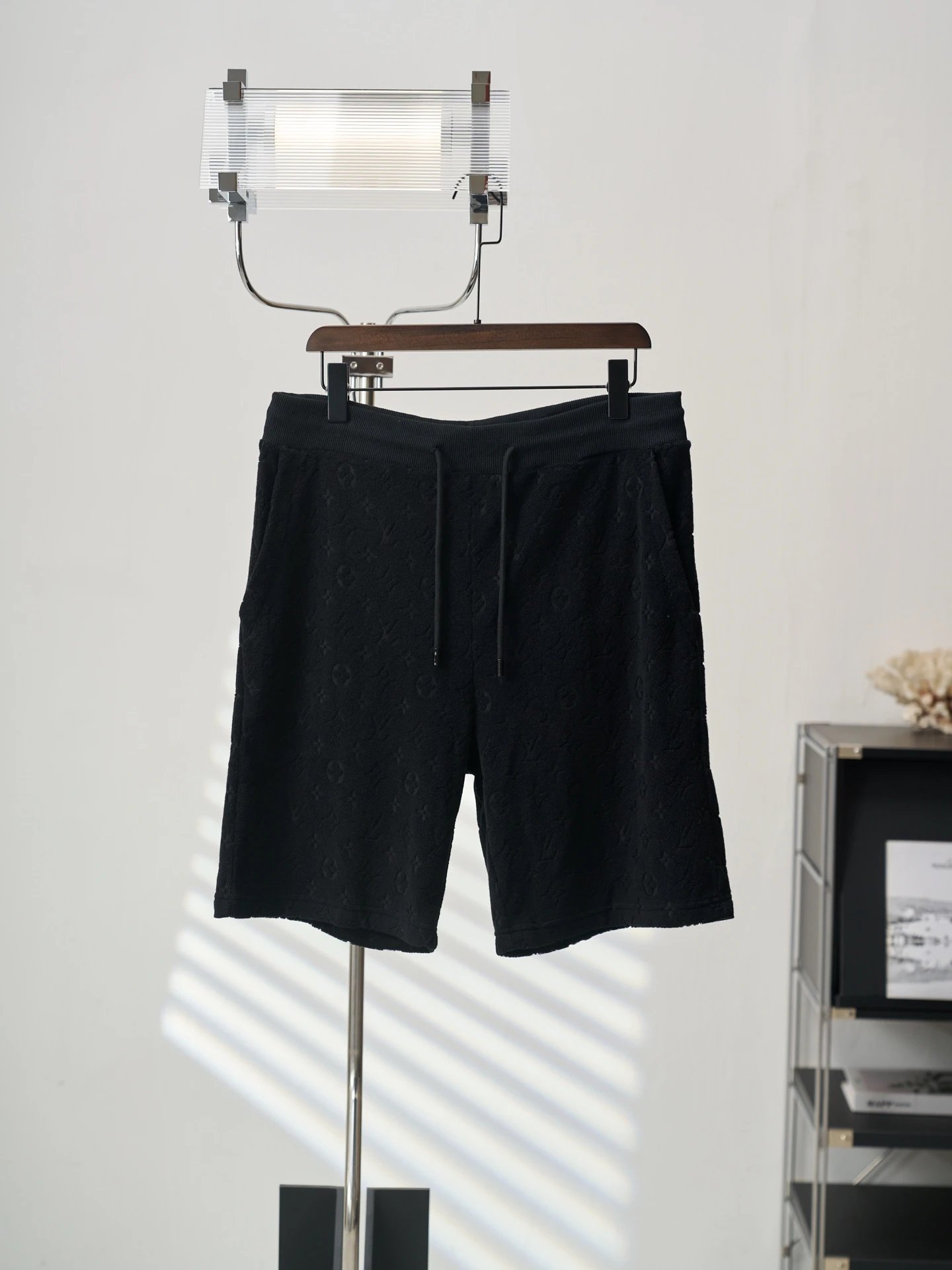 Lv Shorts