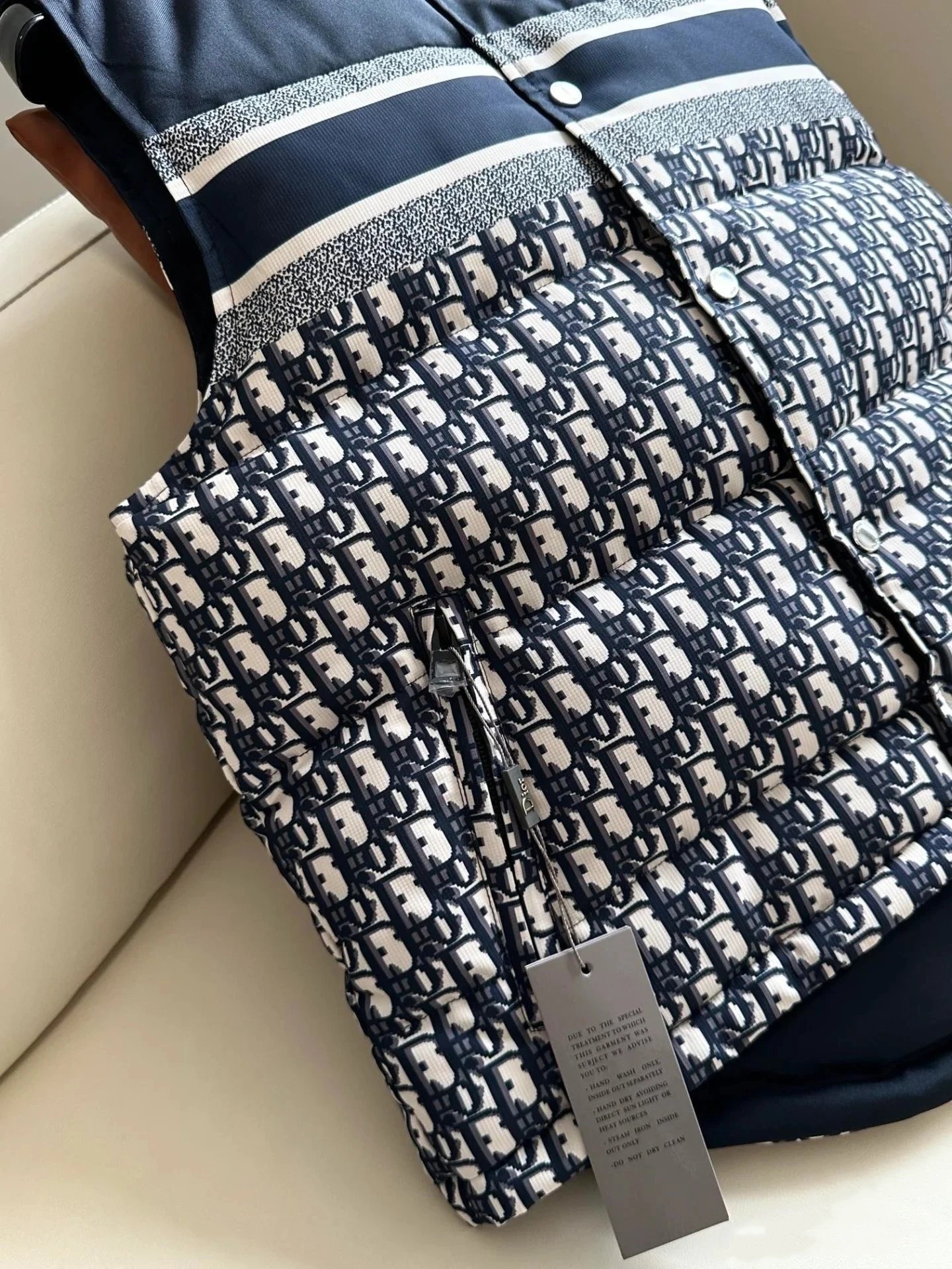 [DX16-8] Winter double-sided down vest