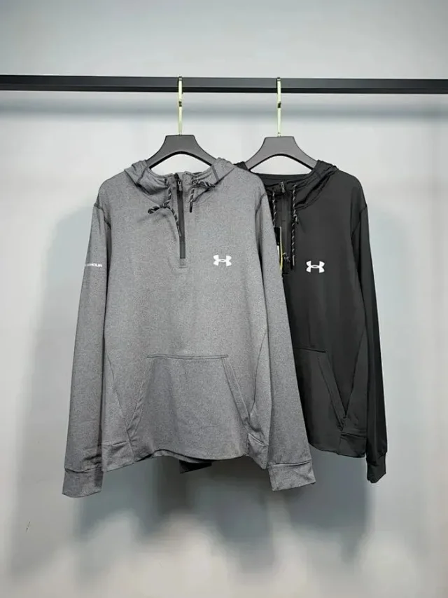 Under Armour Hoodies & Sweatshirts Long-Sleeve Half-Zip Performance Pullover product detail image 2