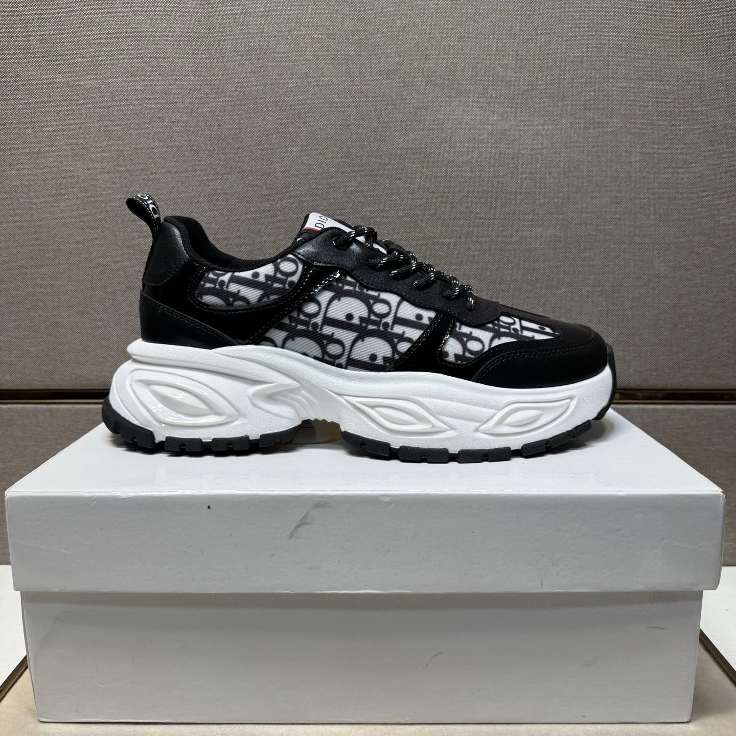 Dior B9S Vibe Chunky Sneaker Black White