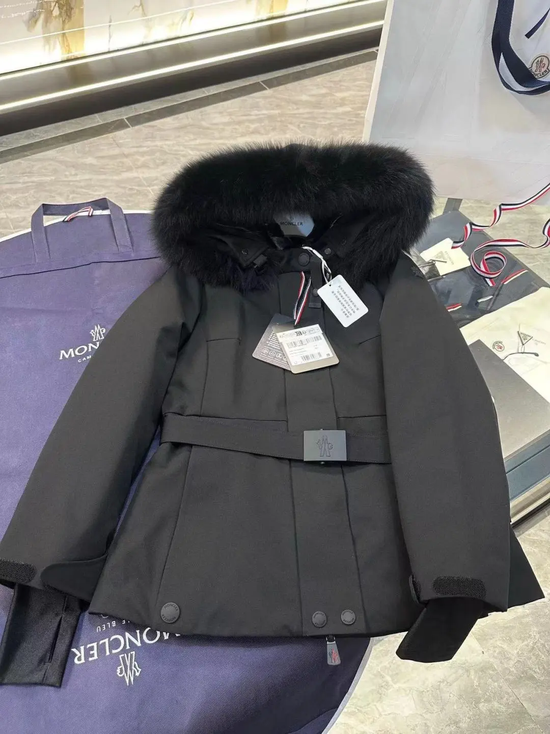 Moncler Chaqueta Acolchada 541