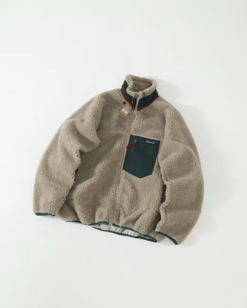 Patagonia Better Sweater Fleece Jacket Light Gray with Mustard Yellow Accents Outerwear - 5