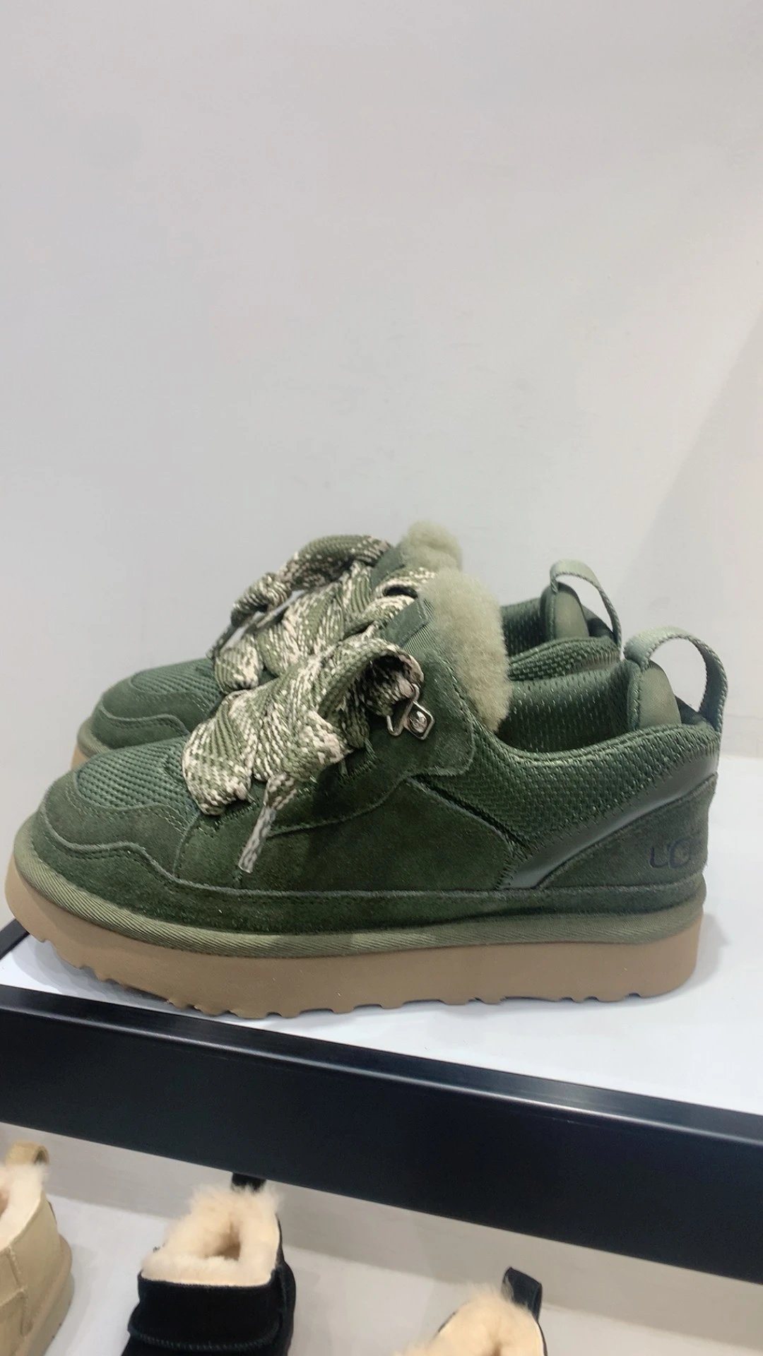 UGG Lowmel Sneaker Olive Green