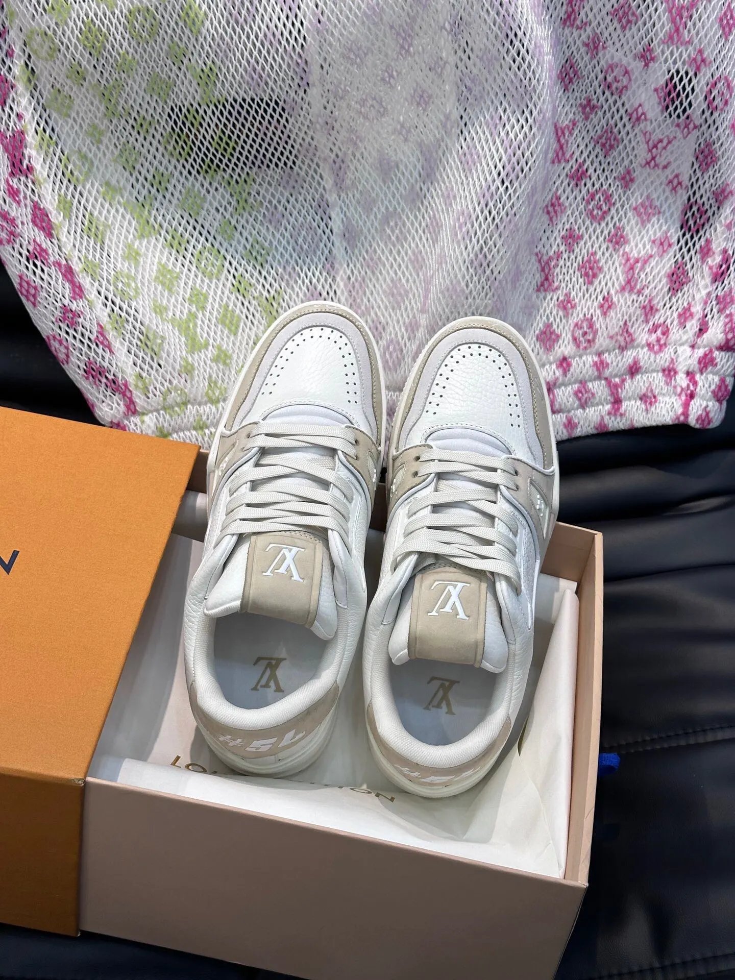 Louis Vuitton Trainer Leather Cream White