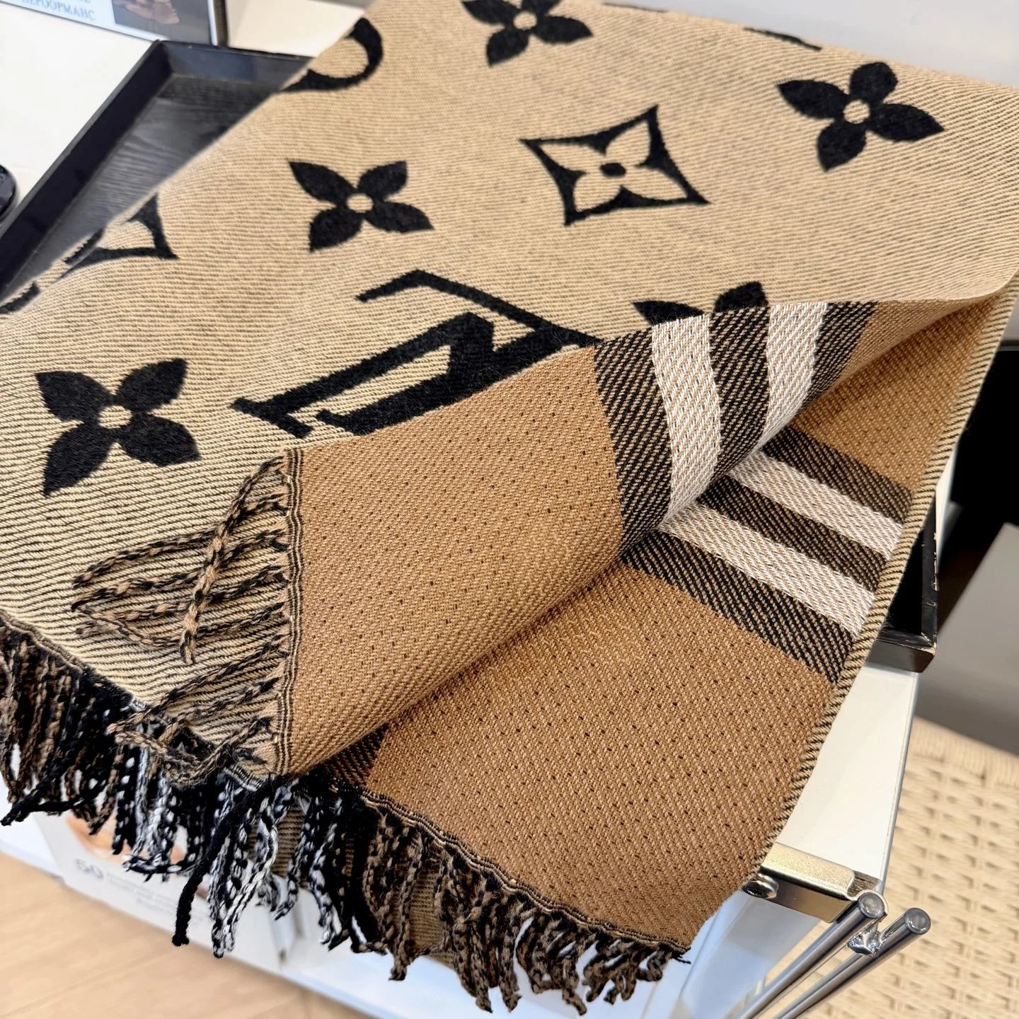Louis Vuitton Cherry Monogram Shawl Brown Scarves - 20