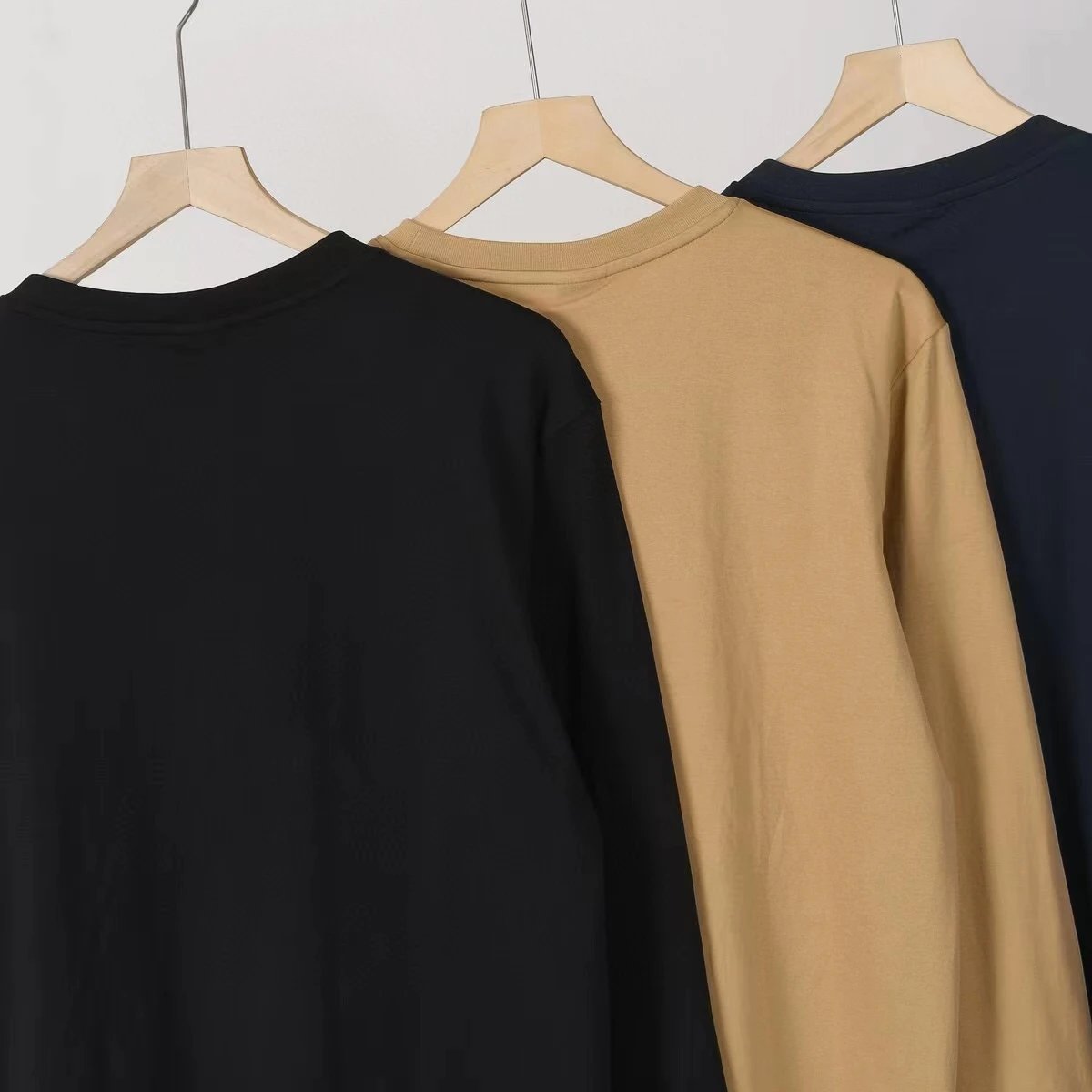 Hugo Boss Embroidered Logo Navy Sweatshirt - 17