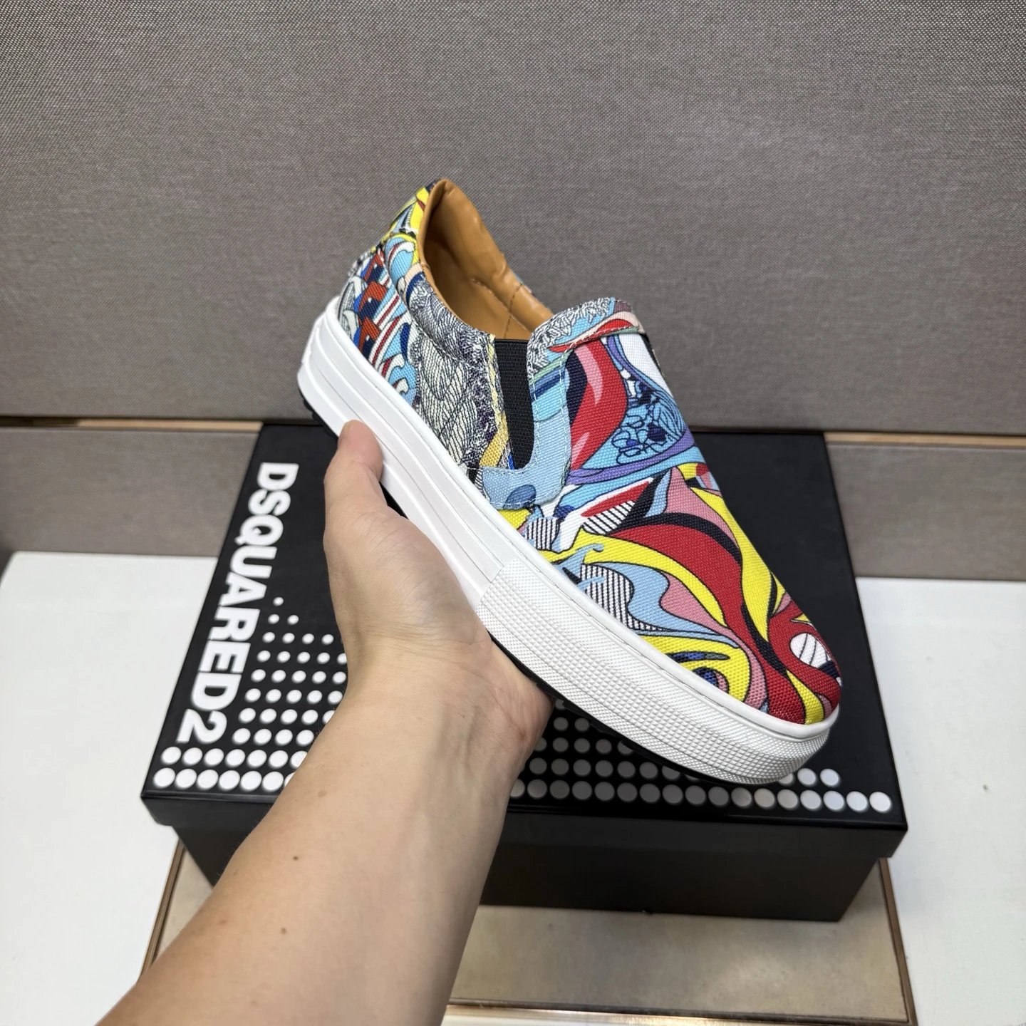 Dsquared2 Logo-Embellished Chunky Sneakers White Brown Gold - 2