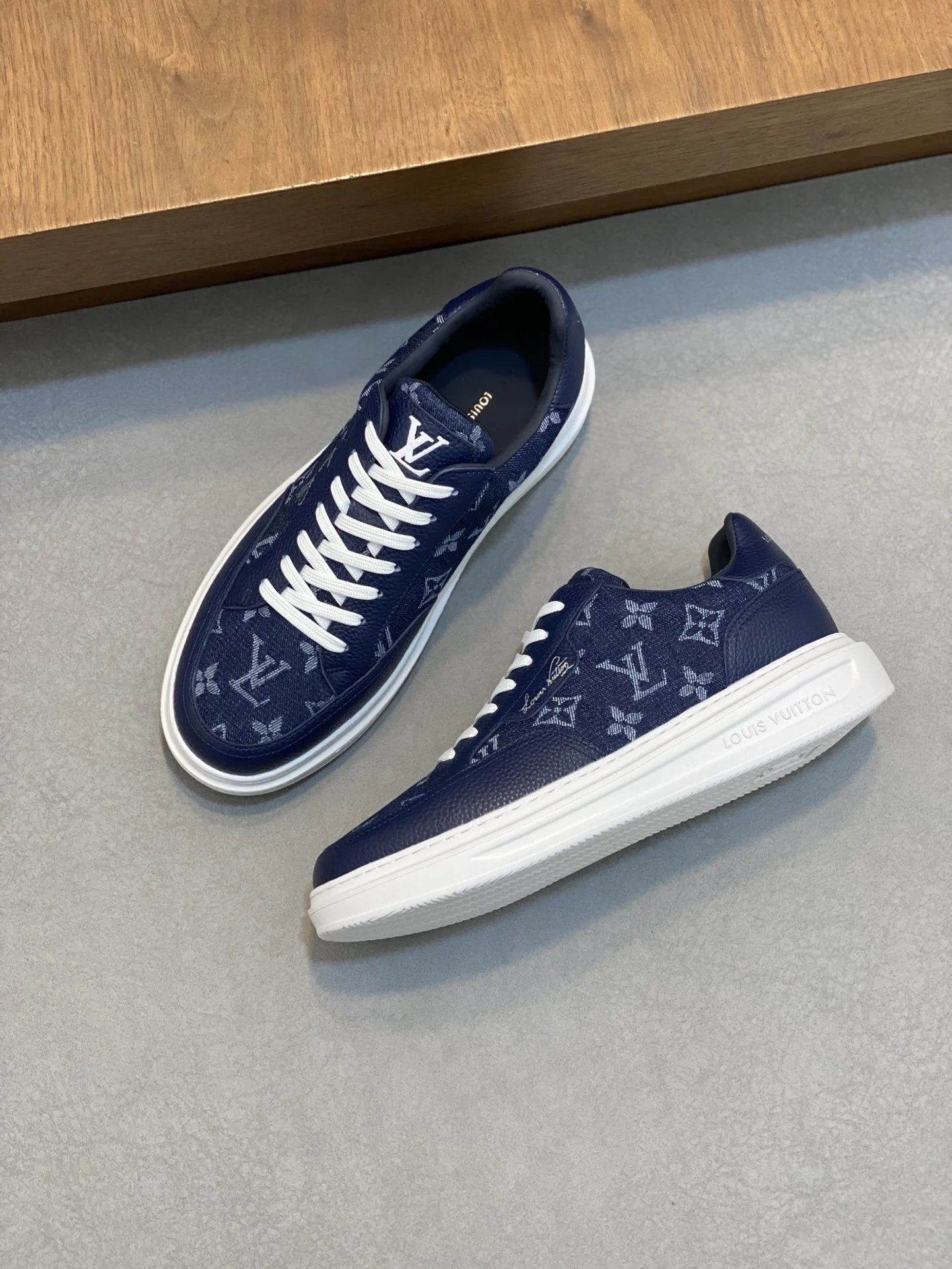 Louis Vuitton Rivoli Sneaker White Navy Monogram Suede