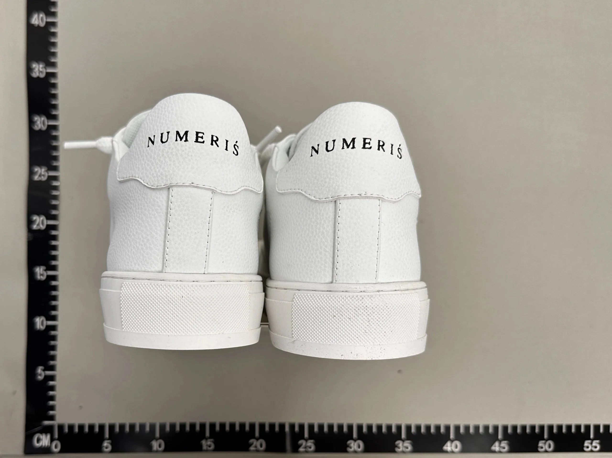 Design Denim-Style Sneakers with Pink Laces Black / White - 13