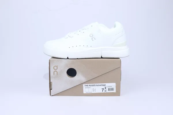 On The Roger Advantage White Sneakers - 1