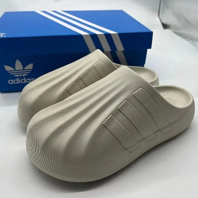 Adidas Slippers Ribbed Three-Stripe Slide product detail image 13