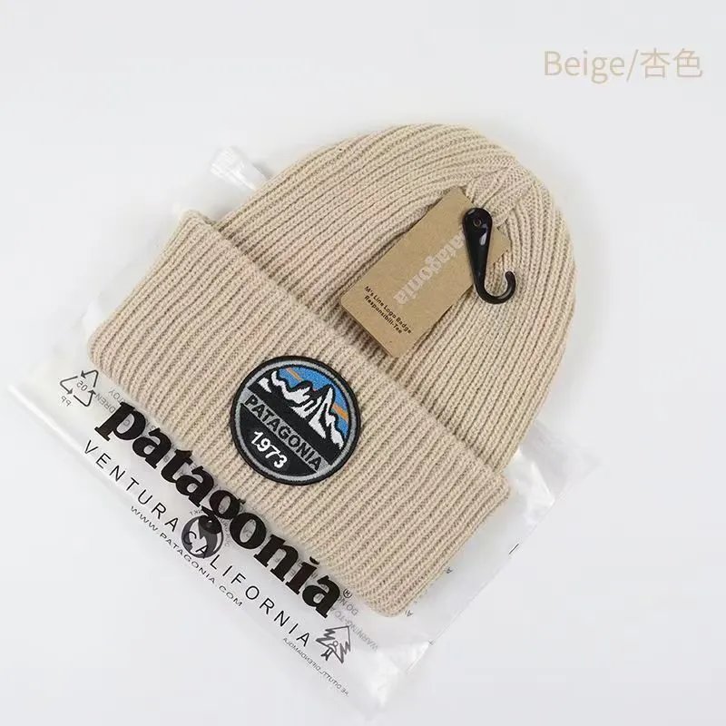 Patagonia M's Line Logo Badge Beanie Gray - 9