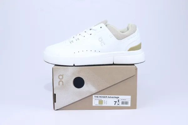 On The Roger Advantage White Bronze Sneakers - 1