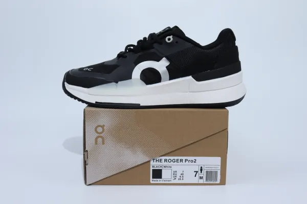 On The Roger Pro2 Black White Sneakers - 1