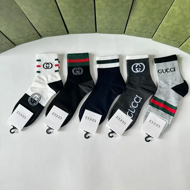 Louis Vuitton Socks Logo Knit Crew product detail image 8
