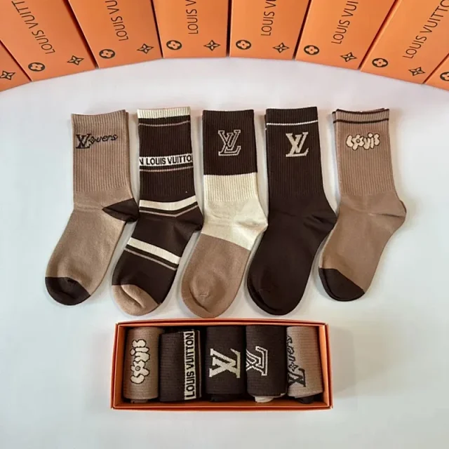 Louis Vuitton Socks Logo Knit Crew product detail image 12